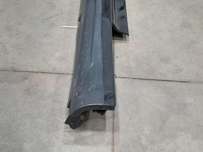 2018 Maserati Ghibli Rocker Moulding