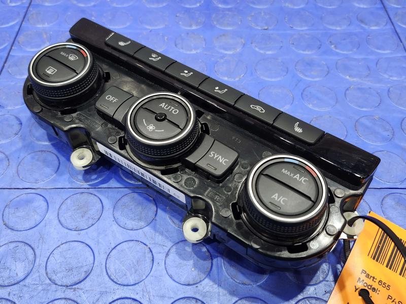 2018 Volkswagen Passat Heater A/C Control