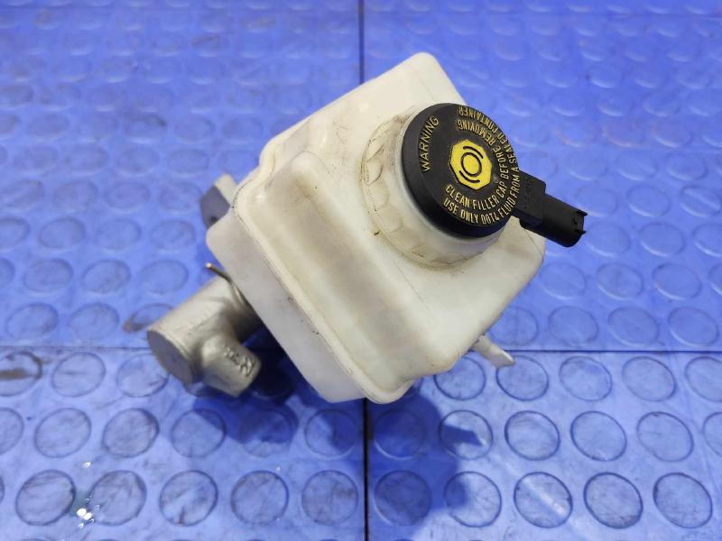 2016 BMW 528I Master Cylinder
