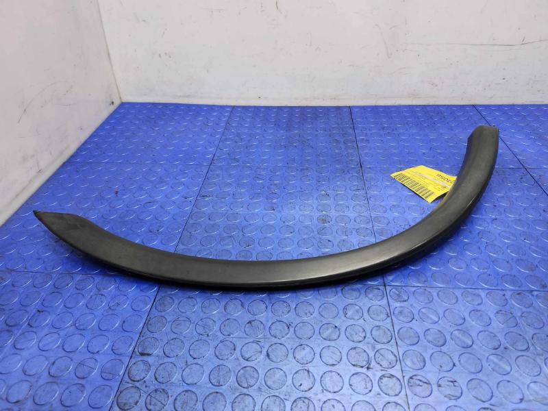 2017 Mitsubishi Outlander Wheel Opening Moulding