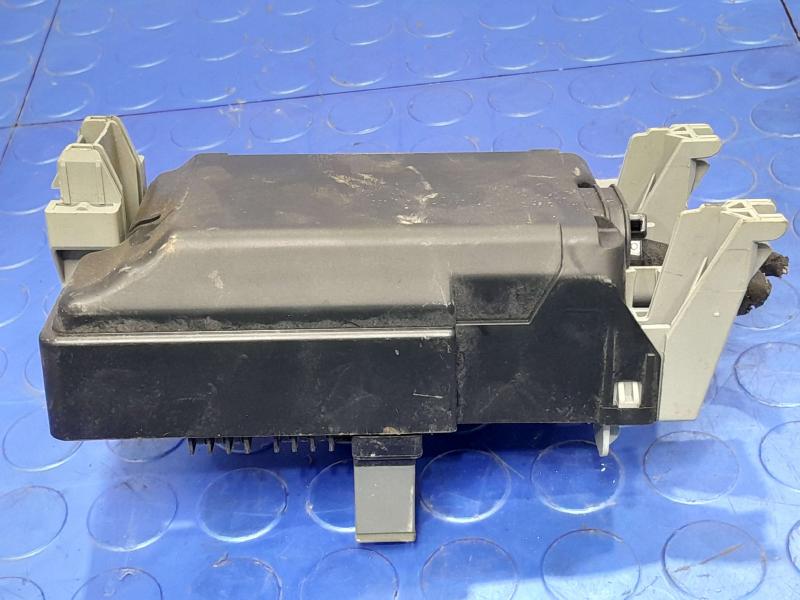 2019 GMC Terrain Cabin Fuse Box