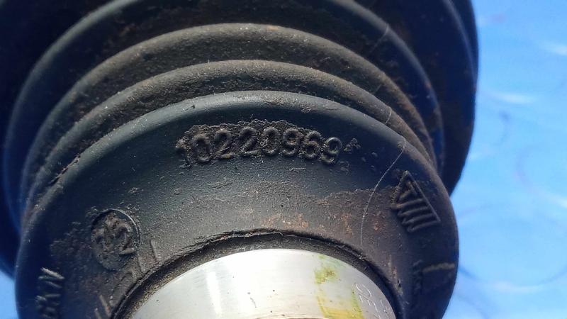 2013 Ford Focus Axle Shaft