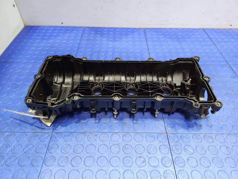 2012 Dodge Grand Caravan Valve Cover
