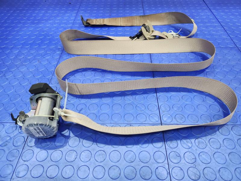 2011 Kia Sorento Rear Seat Belt