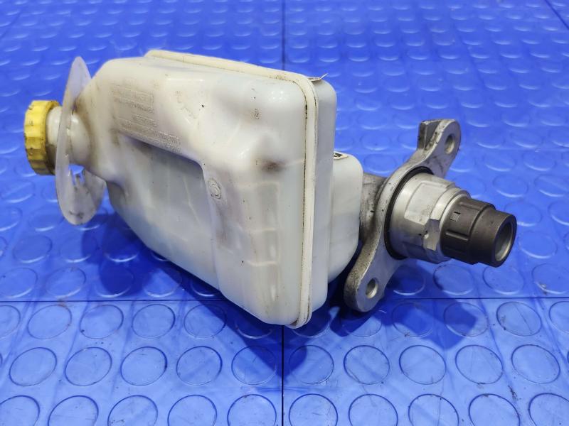 2017 Dodge Grand Caravan Master Cylinder