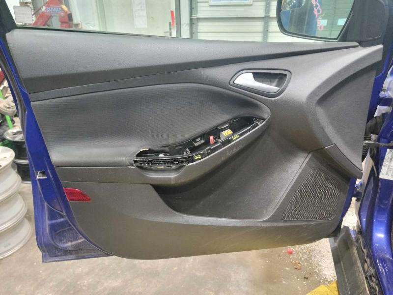 2013 Ford Focus Front Door Trim Panel