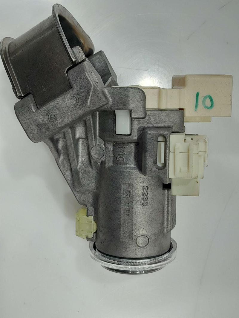 2015 - 2019 Subaru Outback Ignition Switch Assembly with Key OEM