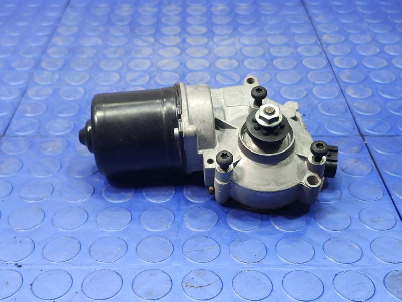 2016 Chevrolet Silverado 1500 Wiper Motor Front