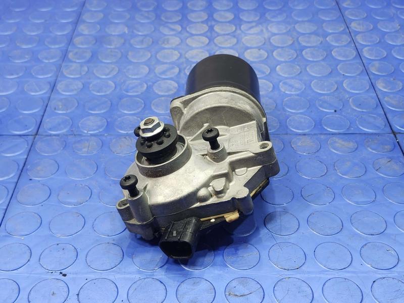 2016 Chevrolet Silverado 1500 Wiper Motor Front