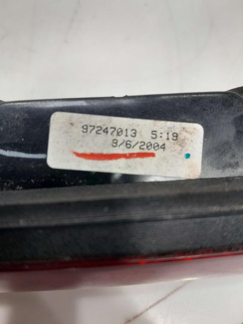 2004 GMC Canyon 3Rd Brake Light Avoidance Lamp