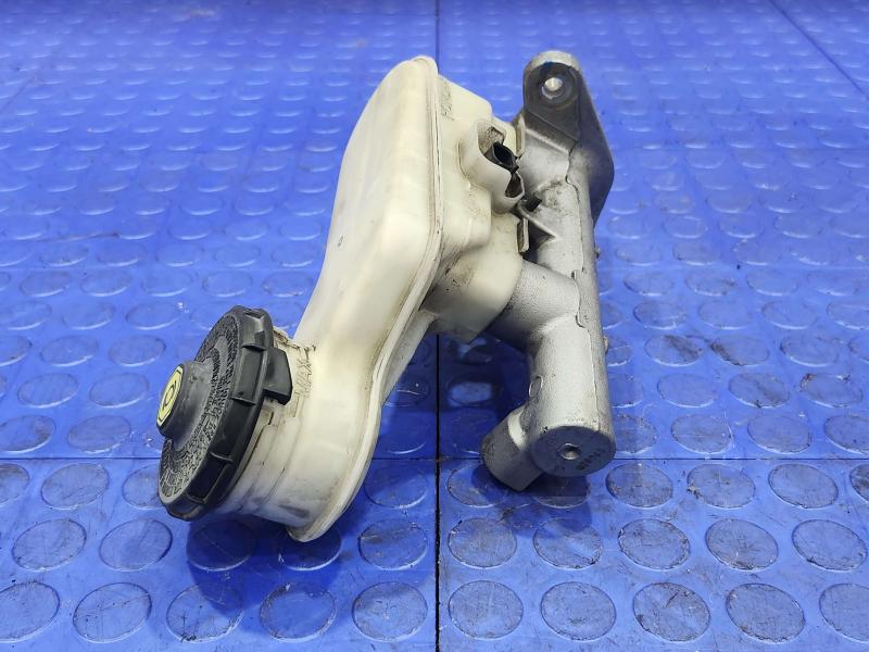 2011 Honda Pilot Master Cylinder
