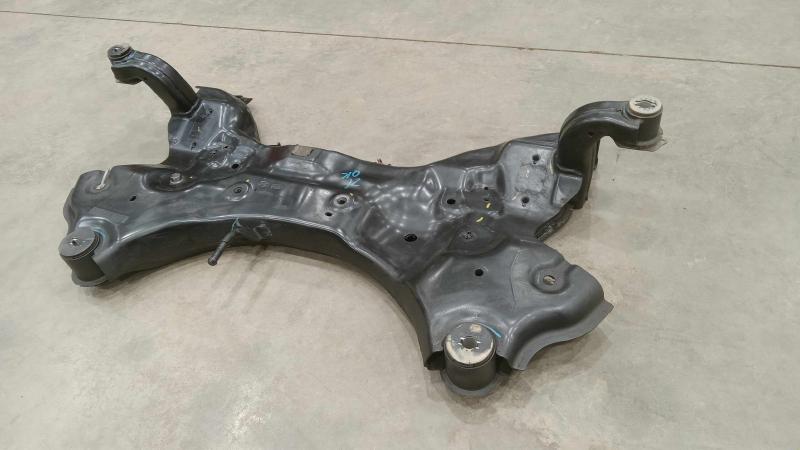 2017 Kia Sorento Crossmember/Cradle/Undercarria