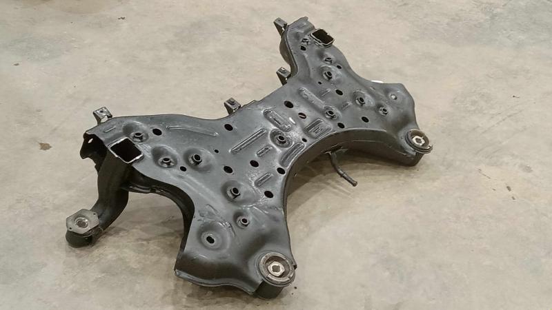 2017 Kia Sorento Crossmember/Cradle/Undercarria