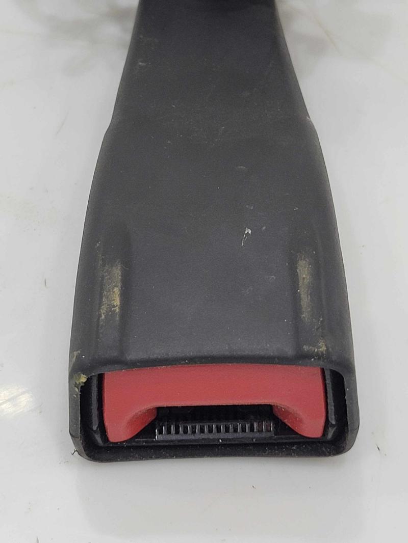 2012 Buick Verano Front Seat Belt