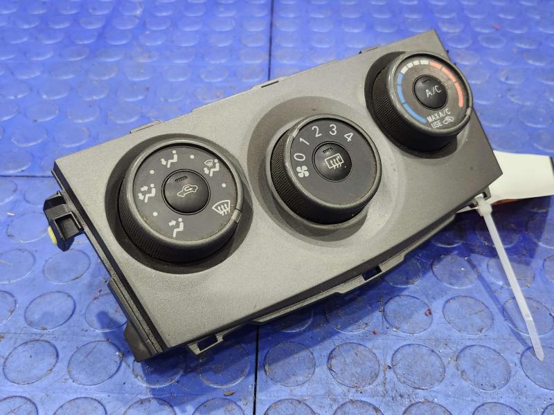 2011 Toyota Corolla Heater A/C Control