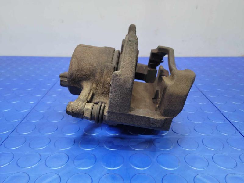 2009 Toyota Camry Caliper