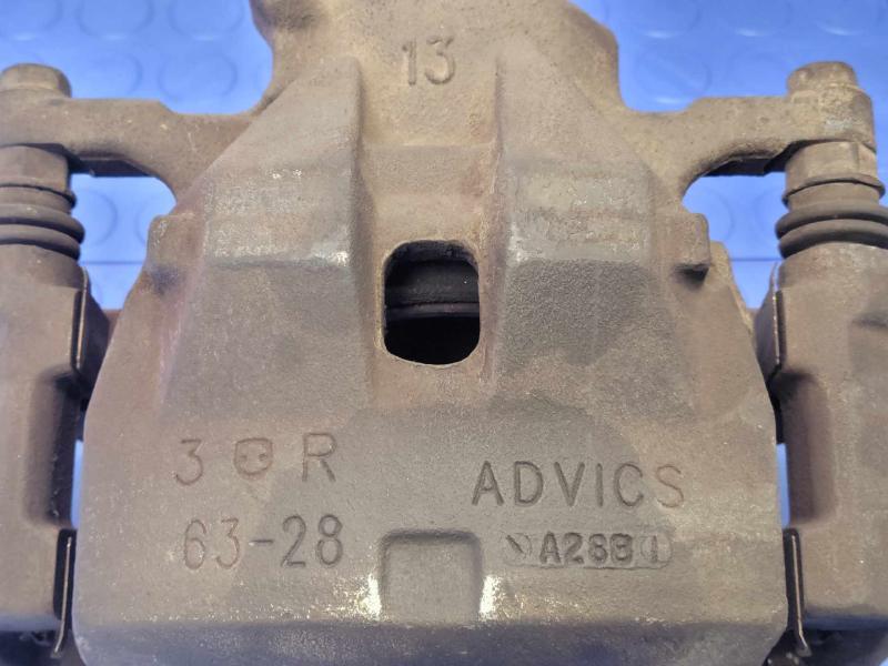 2009 Toyota Camry Caliper