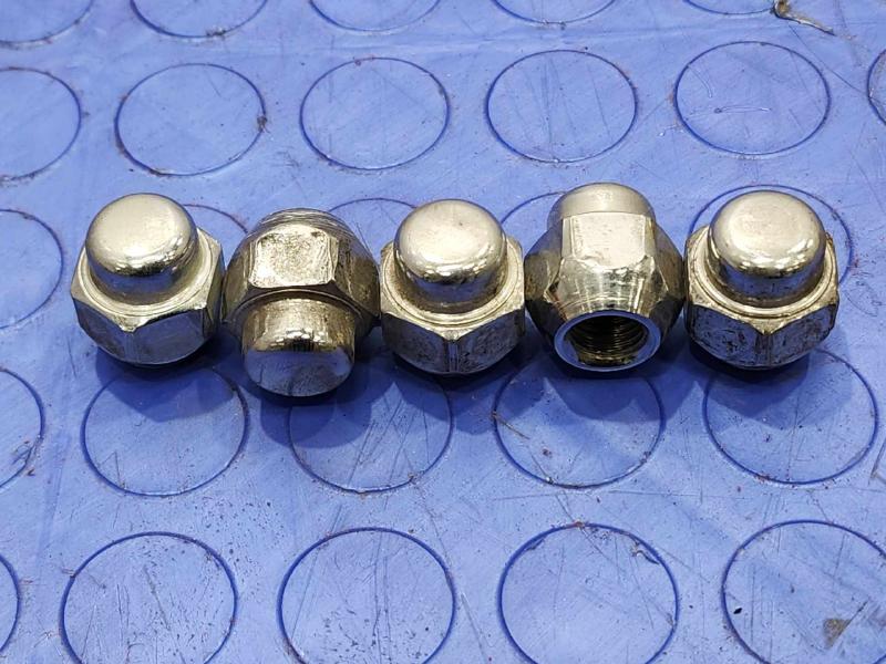 2015 Mazda Mazda6 Lug Nuts