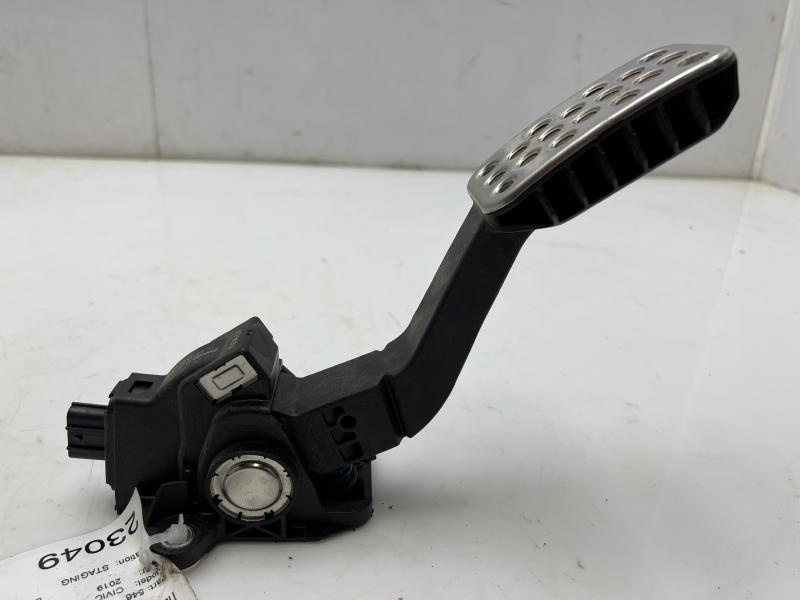 2017 - 2020 Honda Civic Sport or Si Accelerator Pedal Assembly OEM 17800-TEA-L11