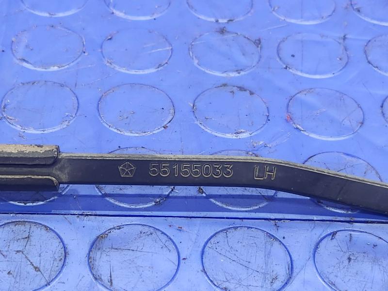 1997 Dodge Dakota Wiper Arm