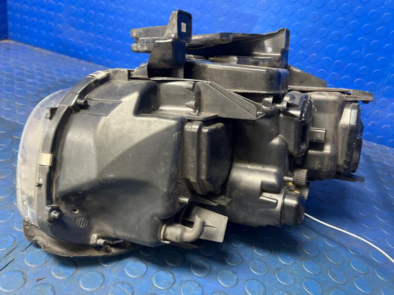 2003 BMW 745i Headlamp Assembly