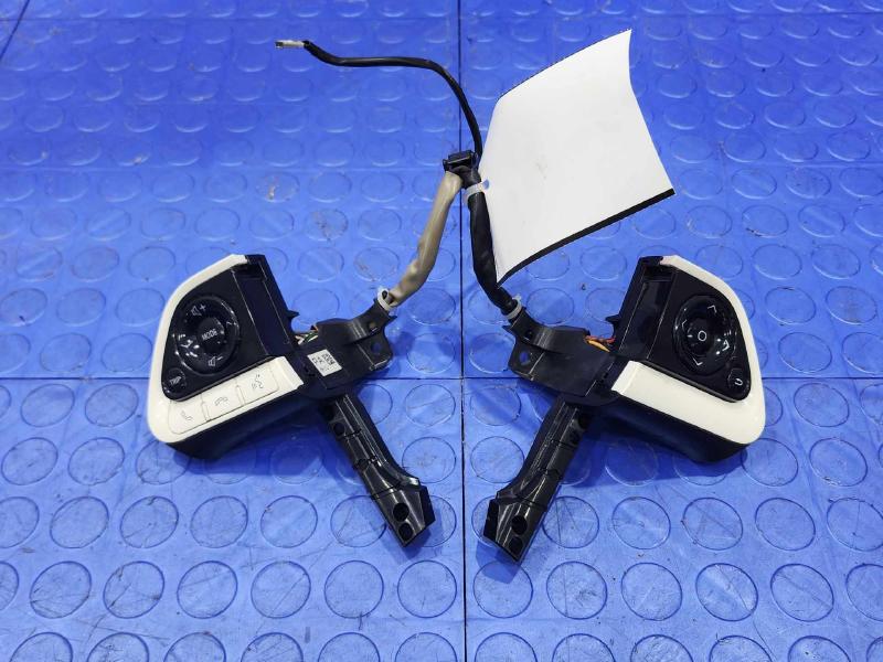 2016-2018 Toyota Prius 1.8L Steering Wheel Multi Switch Assembly OEM 84250-47621-C2