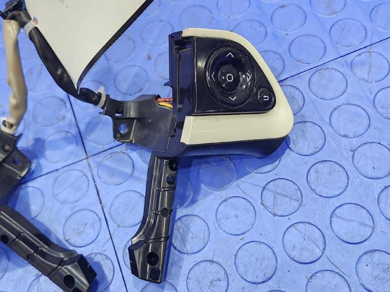 2016-2018 Toyota Prius 1.8L Steering Wheel Multi Switch Assembly OEM 84250-47621-C2