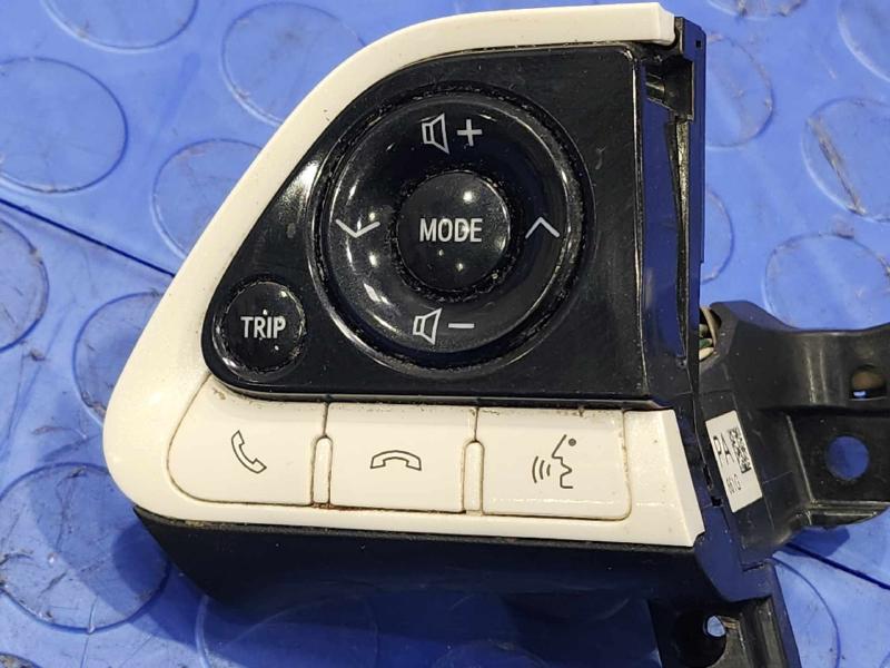 2016-2018 Toyota Prius 1.8L Steering Wheel Multi Switch Assembly OEM 84250-47621-C2