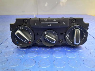 2013 Volkswagen Beetle Heater A/C Control