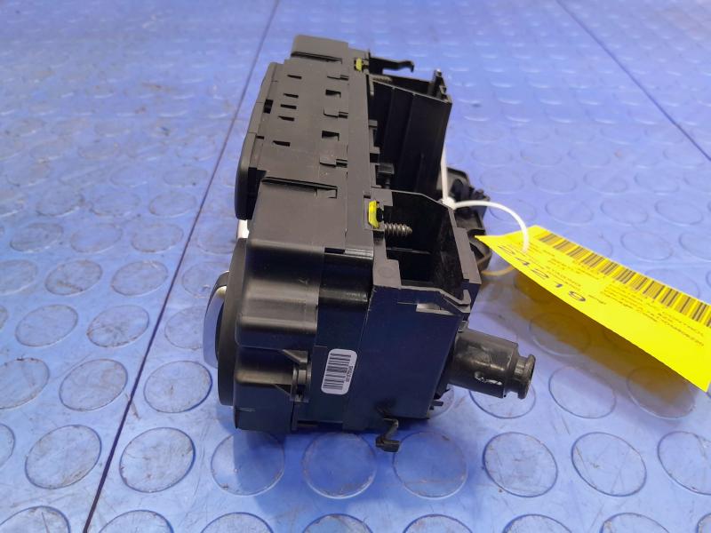 2013 Volkswagen Beetle Heater A/C Control