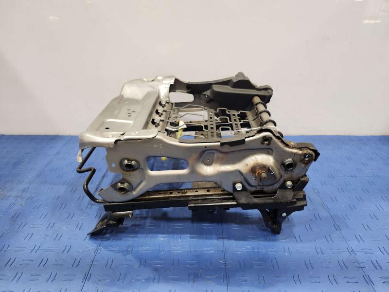 2015 Subaru Forester Seat Track