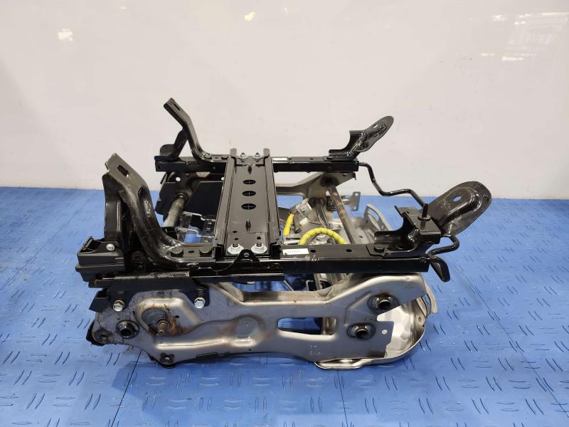 2015 Subaru Forester Seat Track