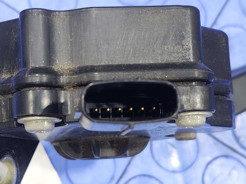 2009-2013 Subaru Forester Accelerator Pedal Assembly Genuine OEM 36010AG140