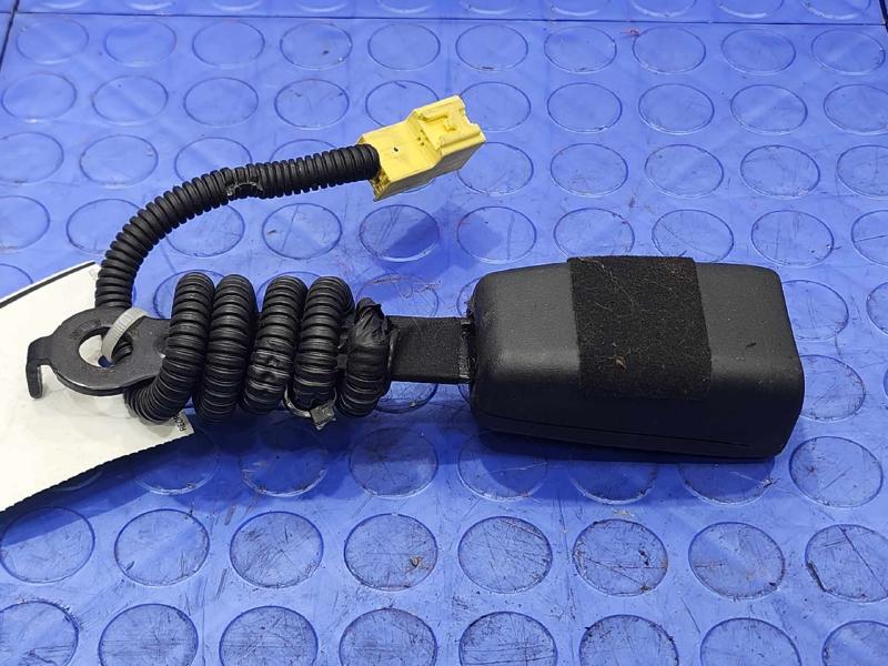 2012 Hyundai Veloster Front Seat Belt