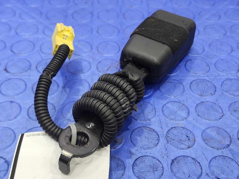 2012 Hyundai Veloster Front Seat Belt