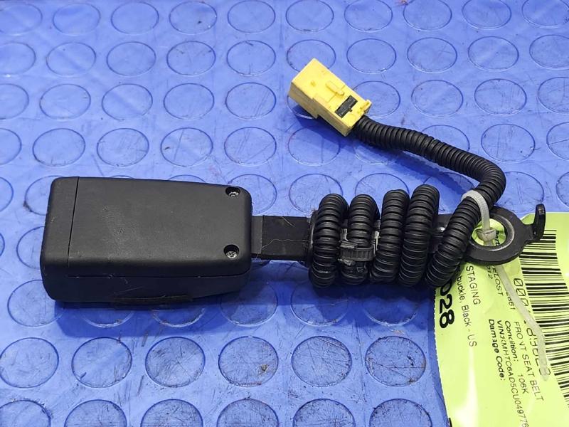 2012 Hyundai Veloster Front Seat Belt