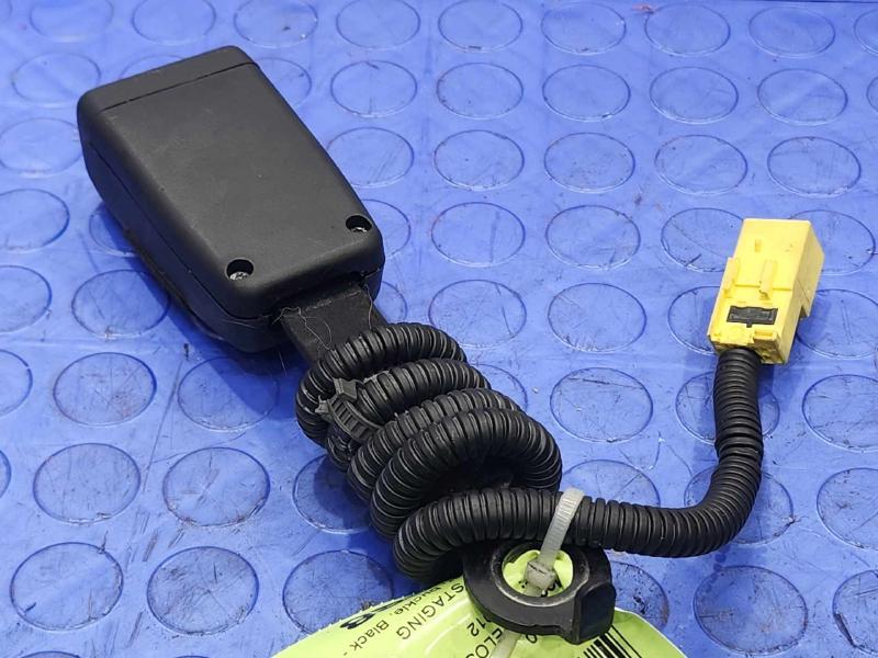 2012 Hyundai Veloster Front Seat Belt
