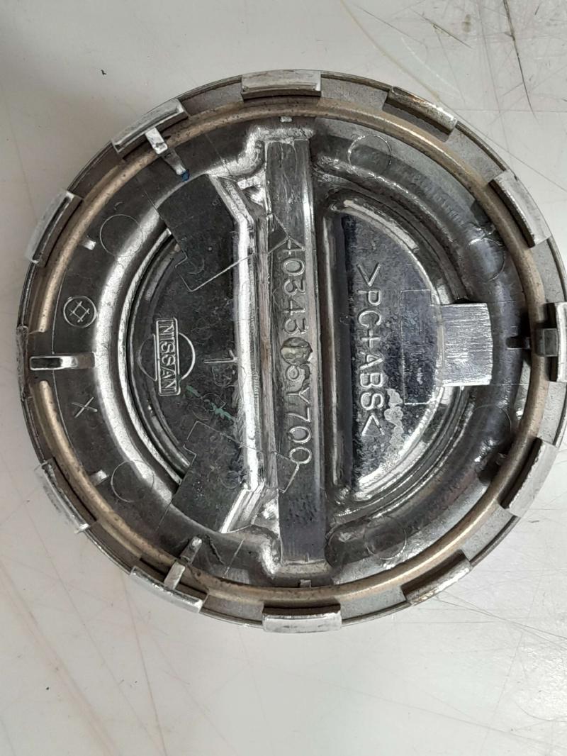 2016 Nissan Maxima Center Cap