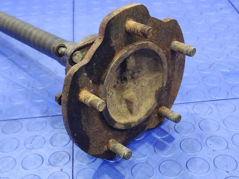 1998 Chevrolet Tracker Axle Shaft
