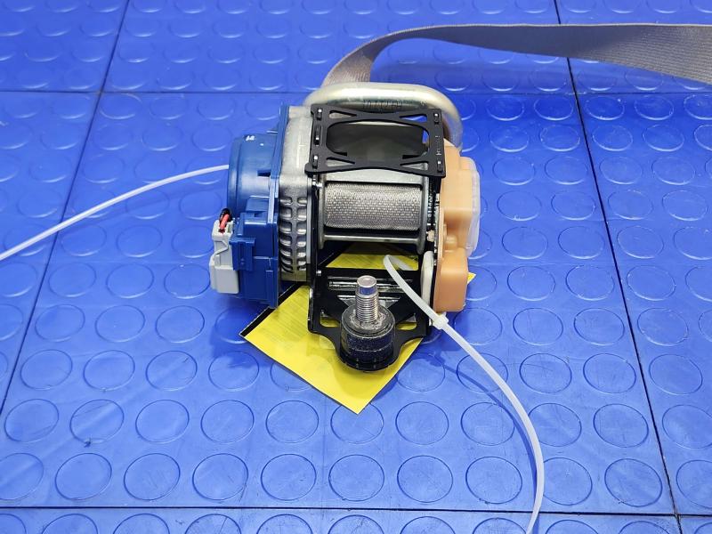 2014 Acura RLX Front Seat Belt