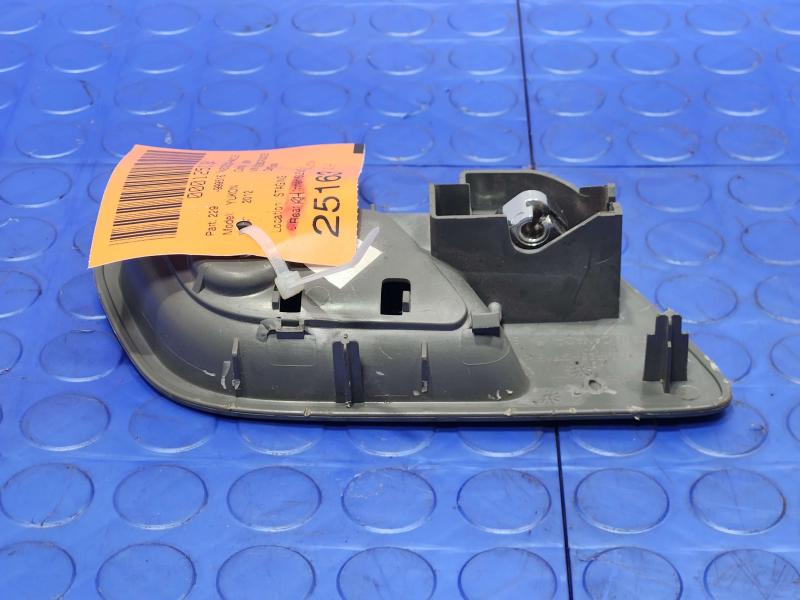 2012 GMC Yukon Inside Door Handle
