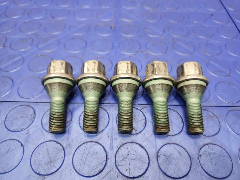 2020 Jeep Compass Lug Nuts