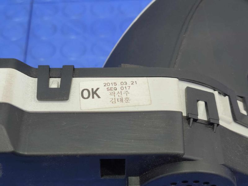 2015-2016 Kia Sedona Instrument Cluster Speedometer 3.5' Screen OEM 94003A9021
