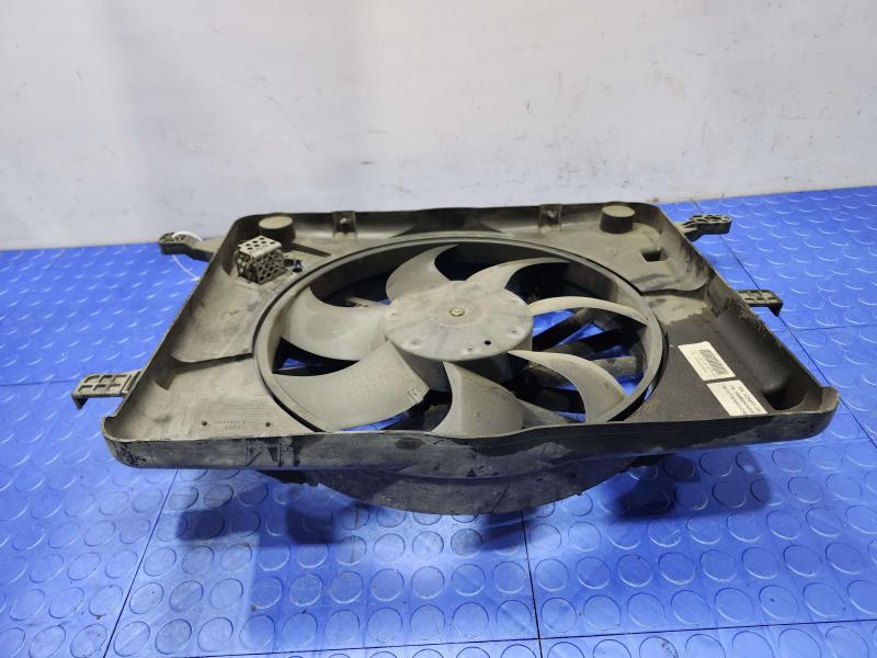 2006-2010 Pontiac Solstice 2.4L Engine Cooling Fan Assembly OEM 19130491