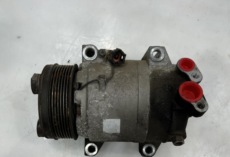 2012 - 2015 Nissan Titan AC Compressor Assembly OEM 926009FE1D