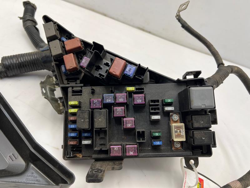 2016 Subaru Forester 2.5L Engine Bay Fuse Box Relay Box Assembly OEM 82241SG010