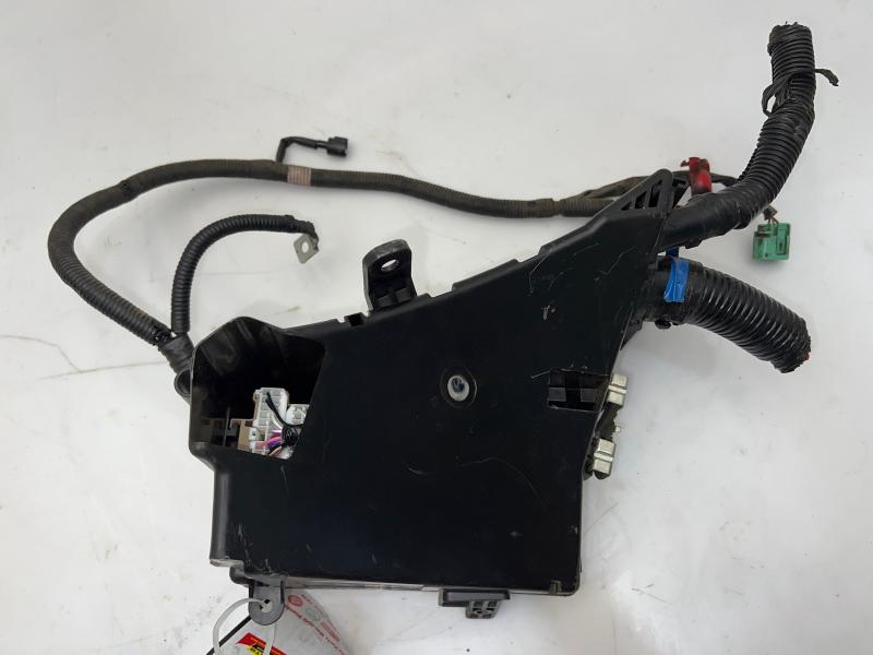 2016 Subaru Forester 2.5L Engine Bay Fuse Box Relay Box Assembly OEM 82241SG010