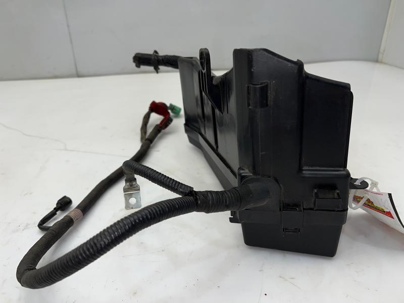 2016 Subaru Forester 2.5L Engine Bay Fuse Box Relay Box Assembly OEM 82241SG010
