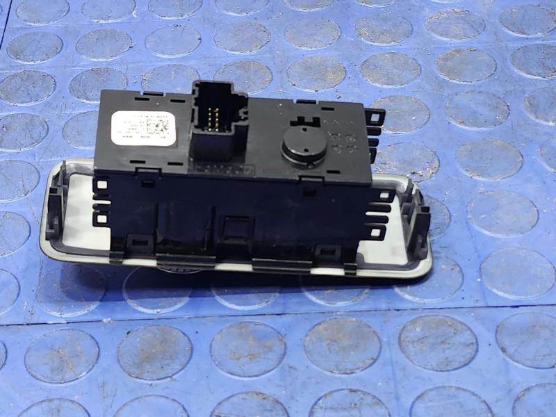 2021 Ford Explorer Headlight Switch (Dash Mtd)