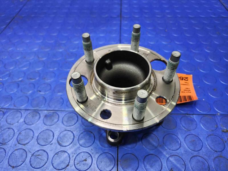 2024-2025 Buick Envista Rear Wheel Hub and Bearing Assembly OEM 13546940